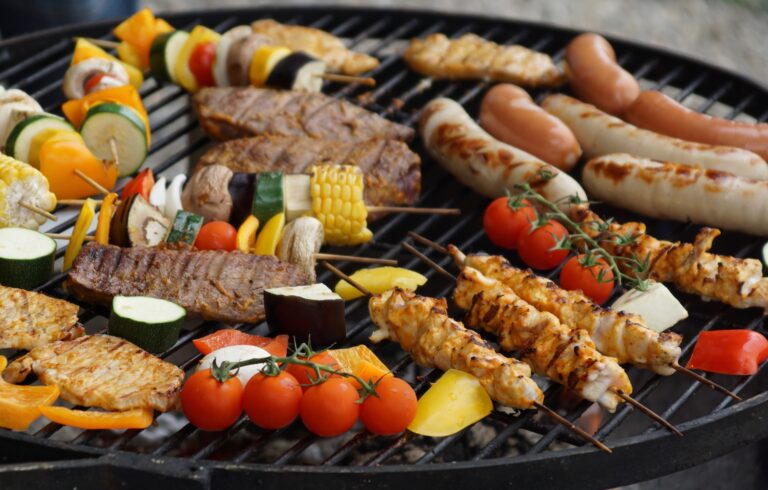 Nordgarden kamado grill on suurepärane valik aastaringseks grillimiseks mitmel põhjusel.